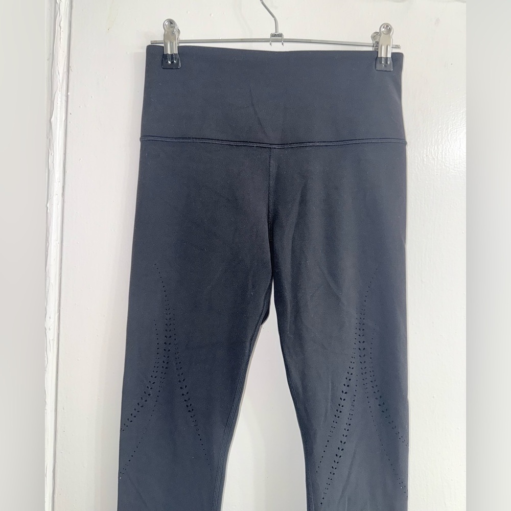 Athleta Elation Lasercut tight size XS - Picture 9 of 15